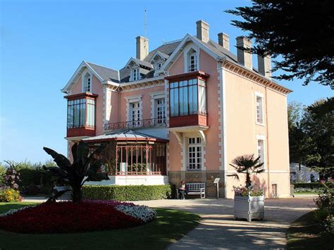 granville christian dior museum